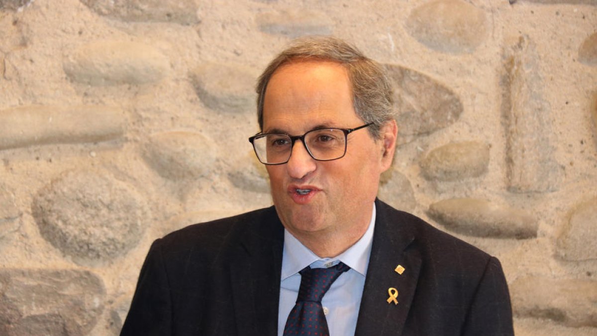 El president demana recuperar la figura del relator per dialogar “sense condicions” - El president de la Generalitat, Quim Torra, va defensar ahir tornar a dialogar amb el Govern de Madrid sense condicions i “de tu a tu, parlant de tot”, pe ...