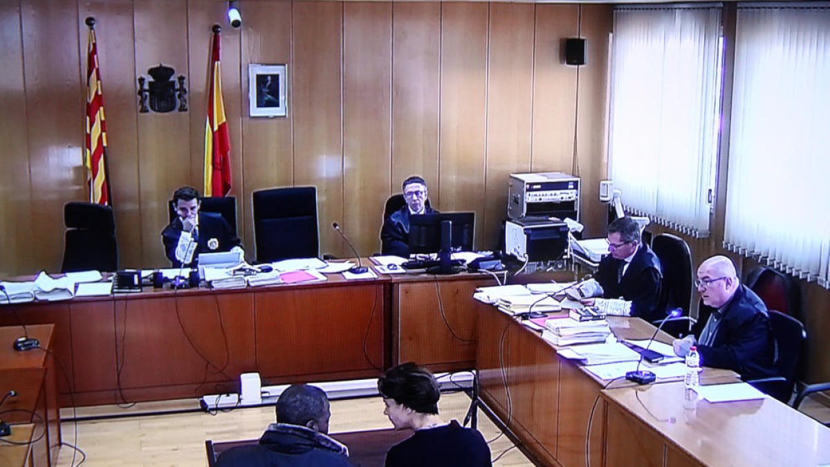 El acusado, declarando en la Audiencia de Tarragona.