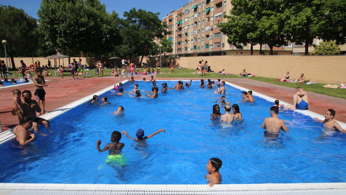 Las piscinas del barrio de Cappont, en una imagen del verano pasado.