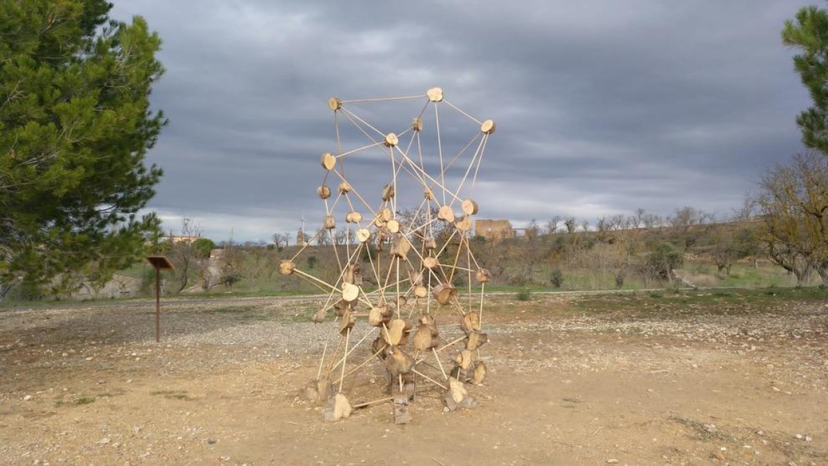 L’escultura ‘Connexions’, que ja s’ha recuperat al mirador de la Granadella.