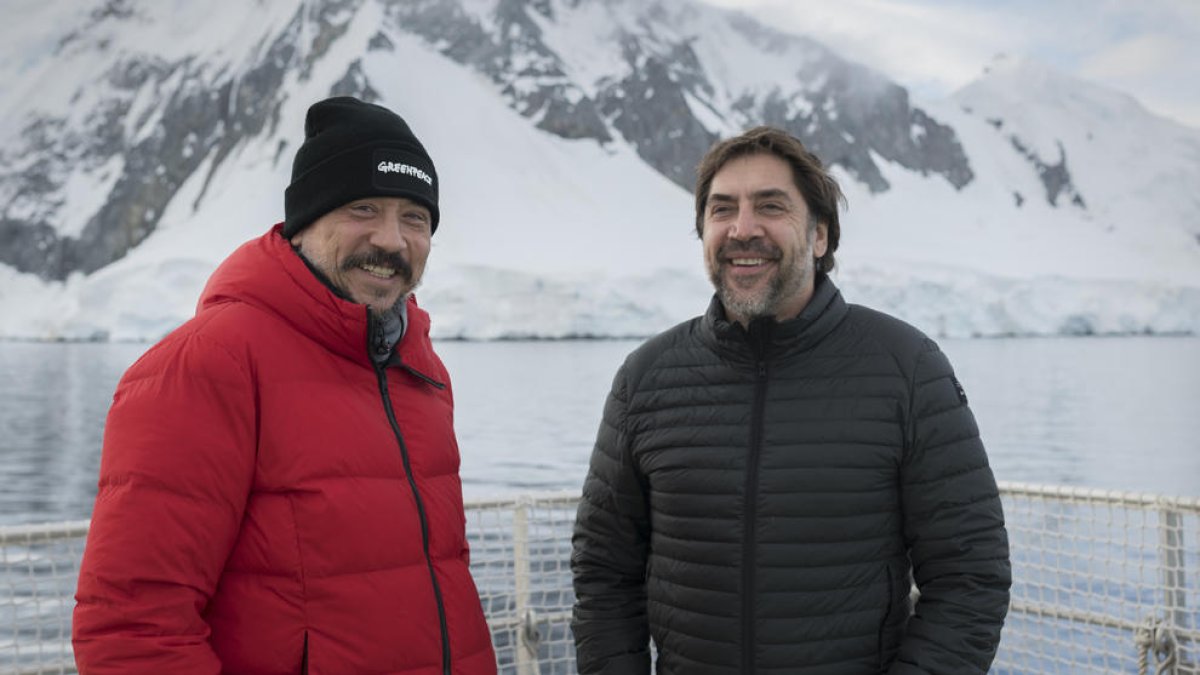 Carlos y Javier Bardem son actores y pertenecen a una saga vinculada al teatro, al cine y a la televisión.