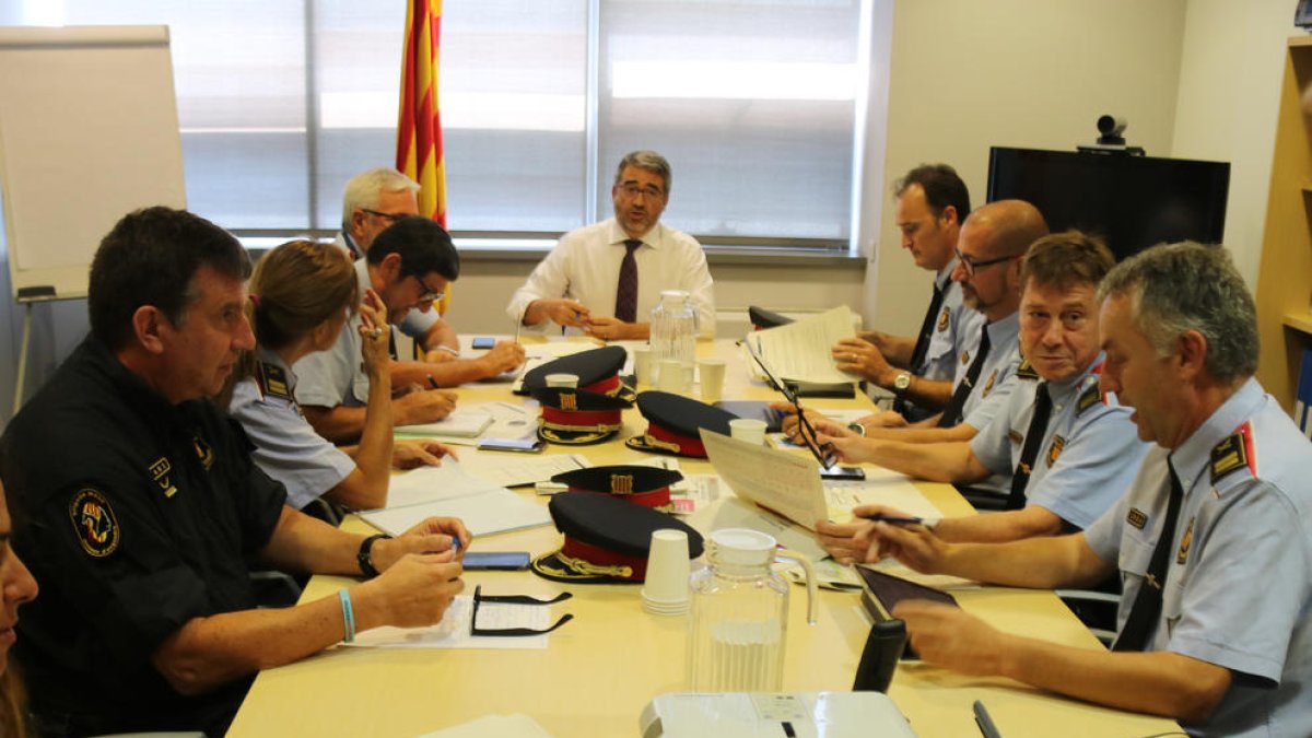 Reunión de seguimiento del plan estival de acción policial en Catalunya.