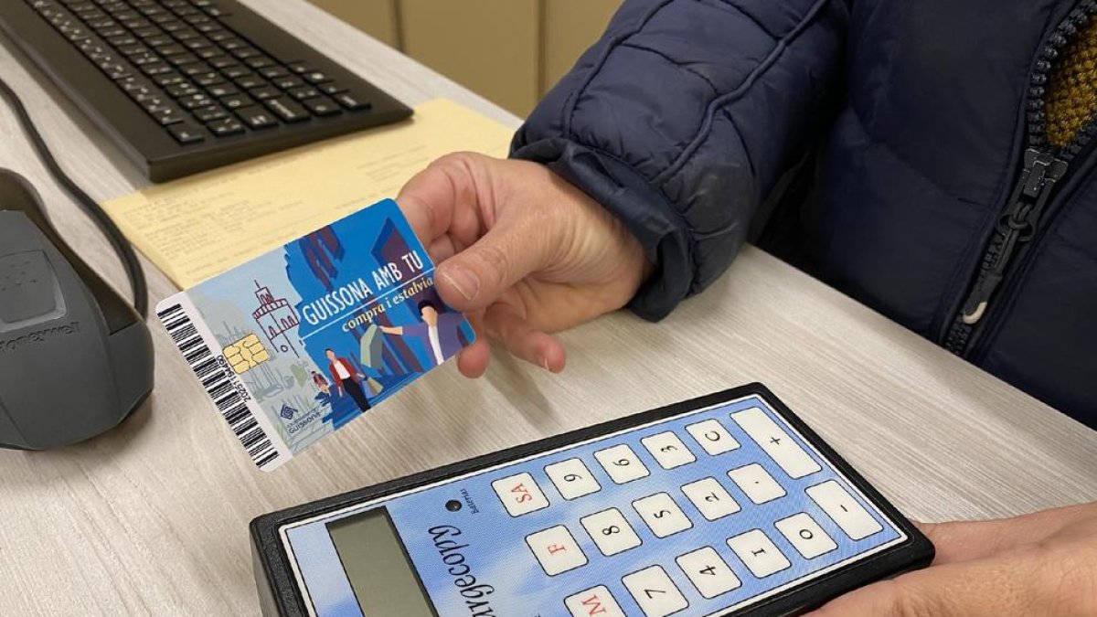 Las tarjetas que entregan los comercios a sus clientes.