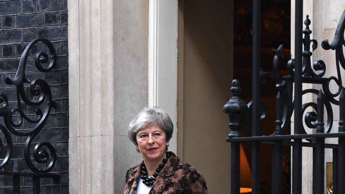 La ‘premier’ britànica, Theresa May, ahir, a Downing Street.