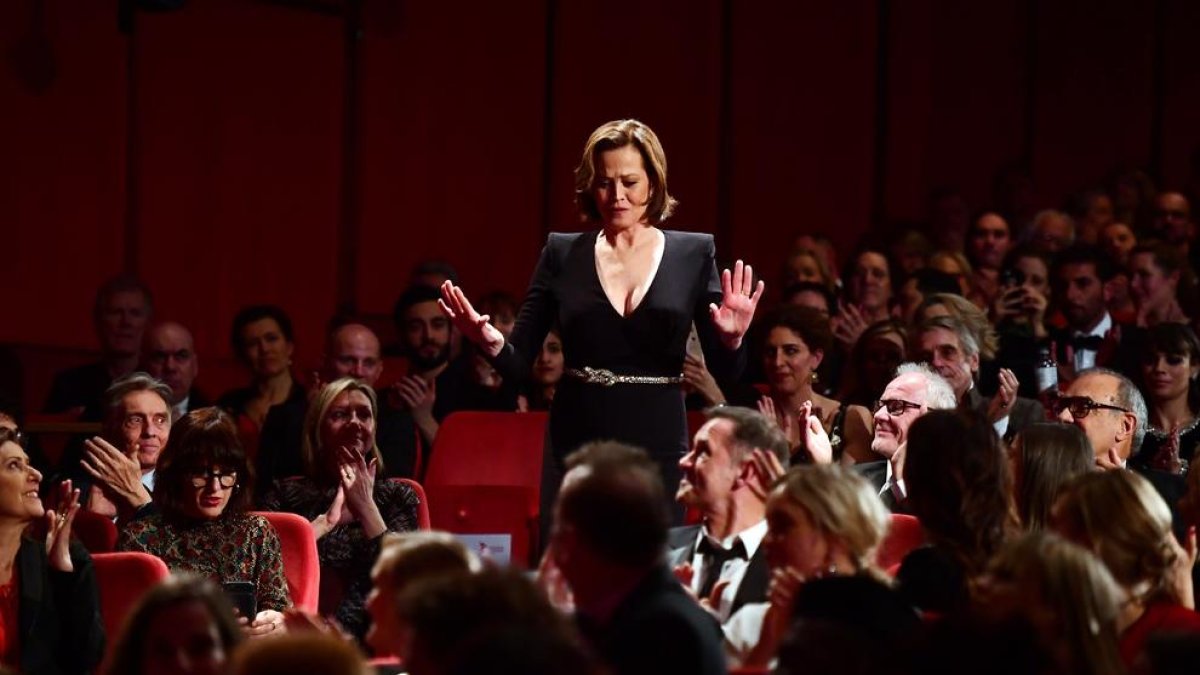 L’actriu nord-americana Sigourney Weaver va inaugurar ahir la catifa roja de la Berlinale.