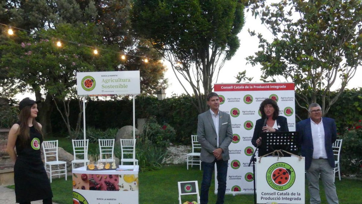 L'acte d'inauguració de la campanya de promoció de la fruita es va fer al Palau de Margalef