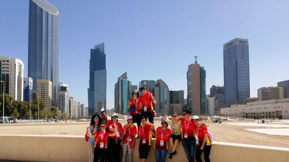 La selecció espanyola de bàsquet femení, a Abu Dhabi.