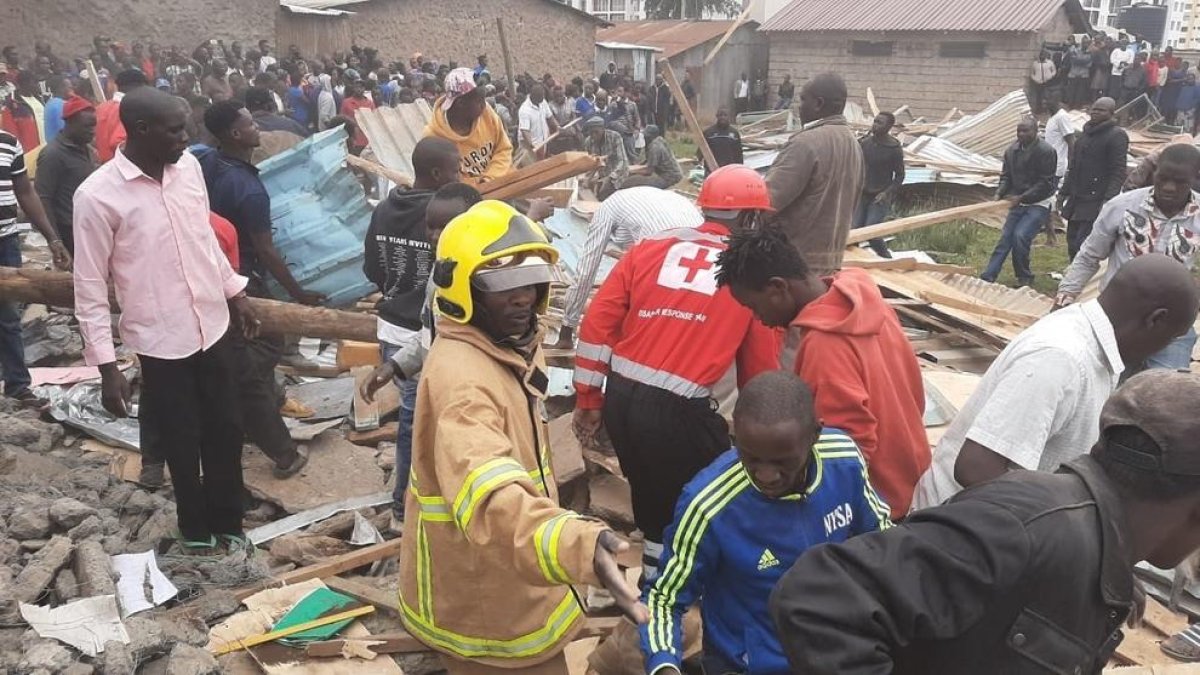 Mueren siete niños tras derrumbarse una escuela en Kenia