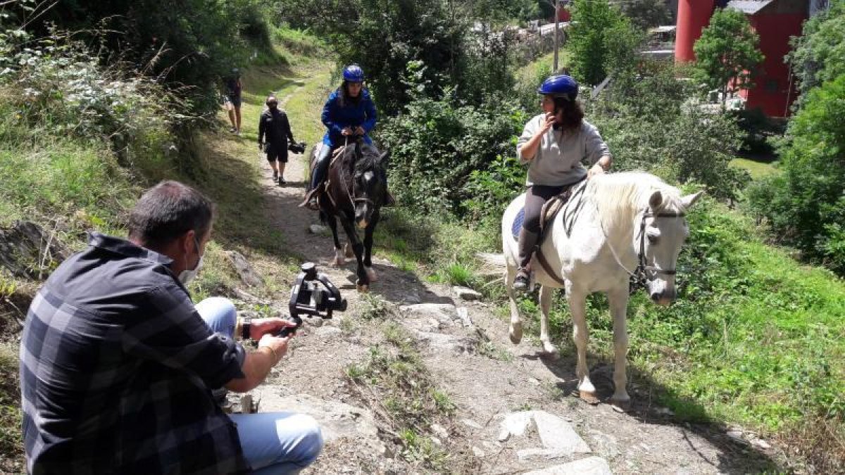 Classes d’equitació amb l’escola de la Val d’Aran.