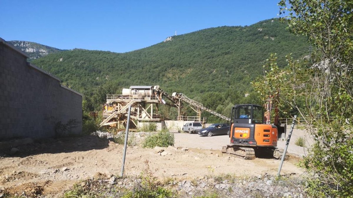 Las obras de ampliación del cementerio de El Pont de Suert. 