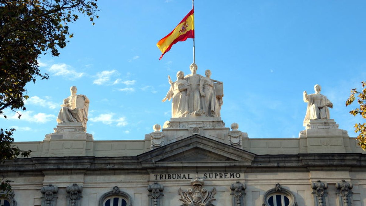 Los presos electos en el Congreso y el Senado, los últimos testigos y el inicio de las periciales marcan la semana en el Supremo