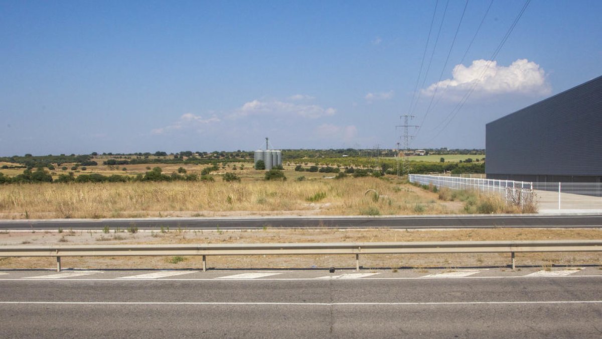 Vista general del polígon, a la carretera d’Agramunt.