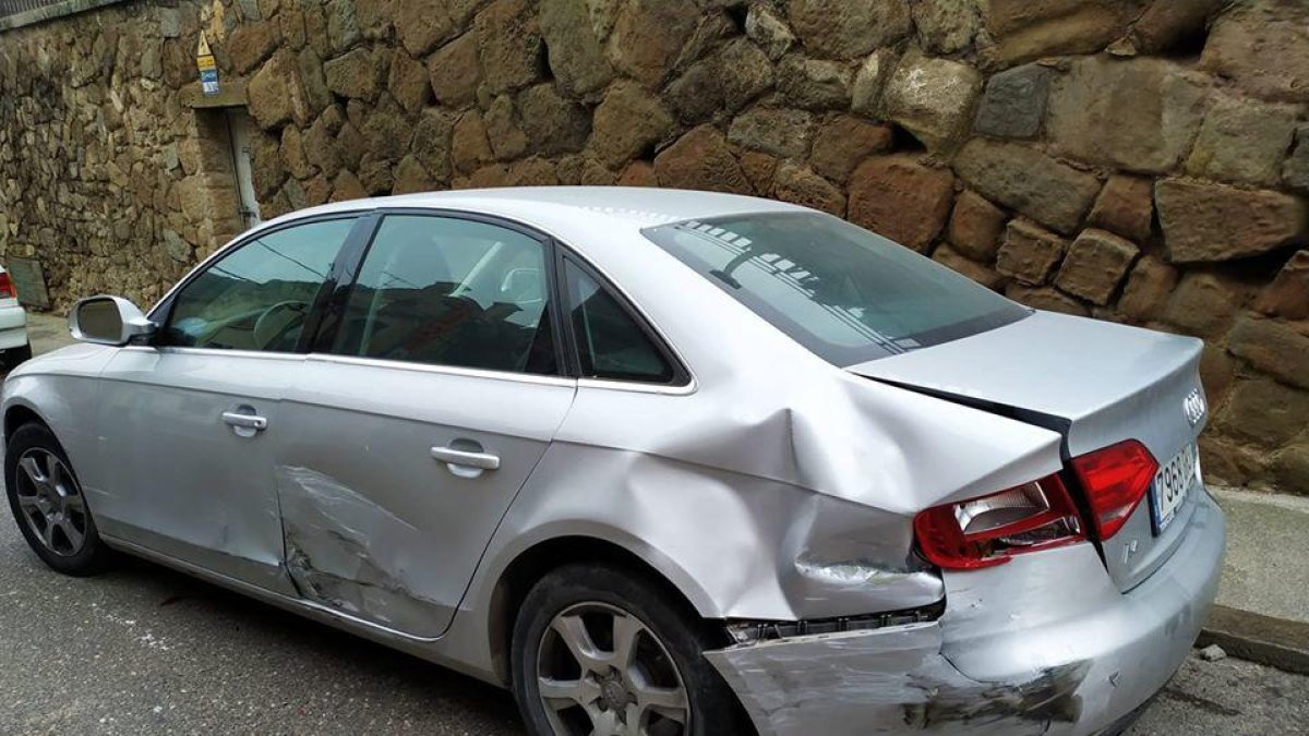 Troba el seu cotxe destrossat a Guissona el dia de Nadal