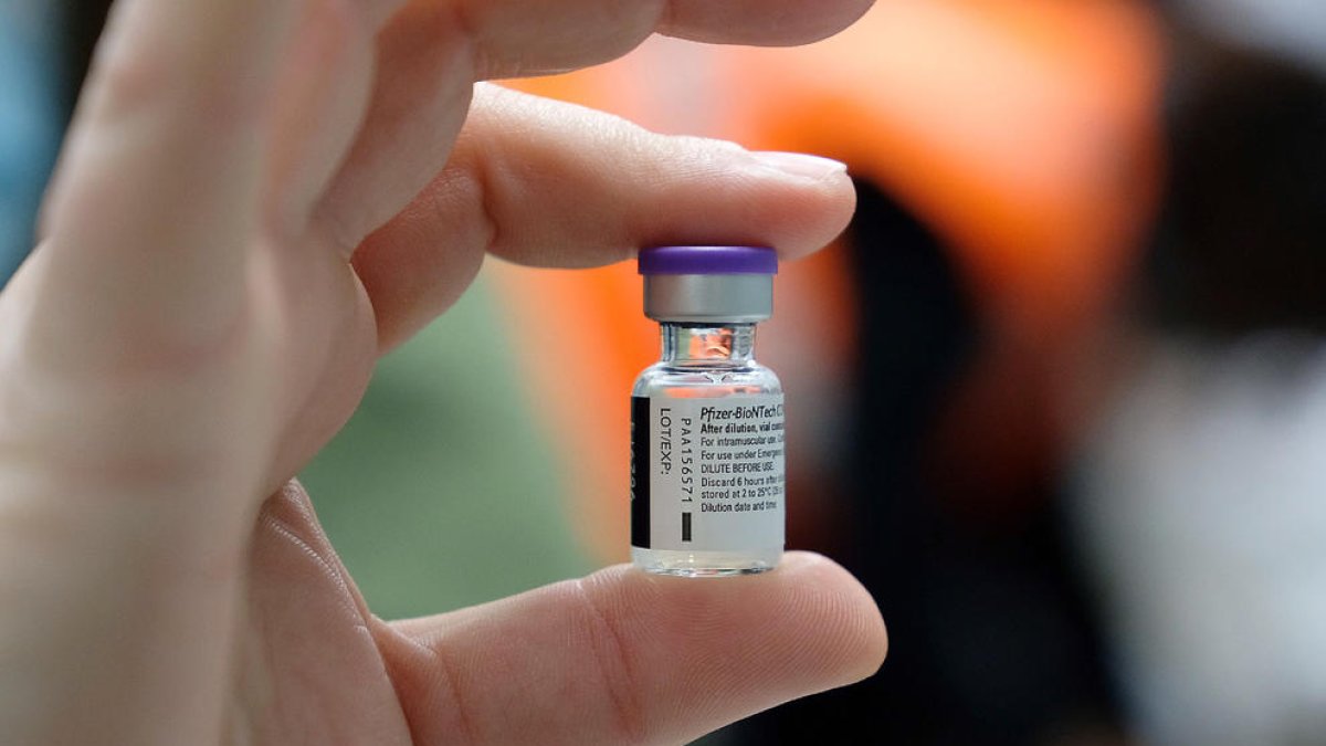 Pfizer retrasa al martes la entrega de vacunas en el Estado prevista para este lunes por un problema en el envío