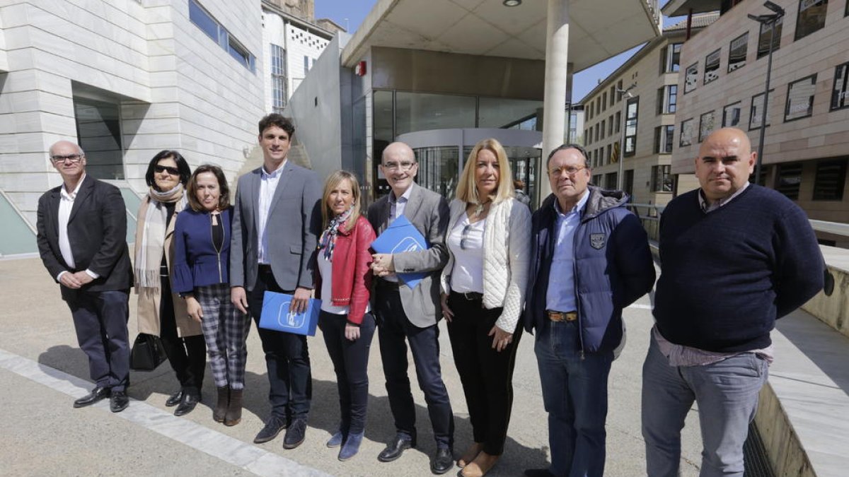 Los candidatos del PP al Congreso y al Senado, ayer en Lleida.