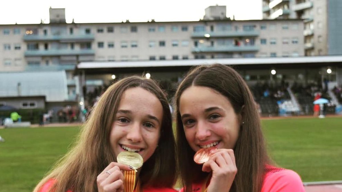 Aida y Andrea Alemany, tras conseguir sus medallas.