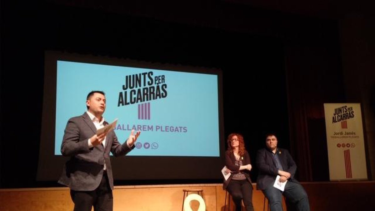 Presentación de la candidatura de Junts per Alcarràs. 