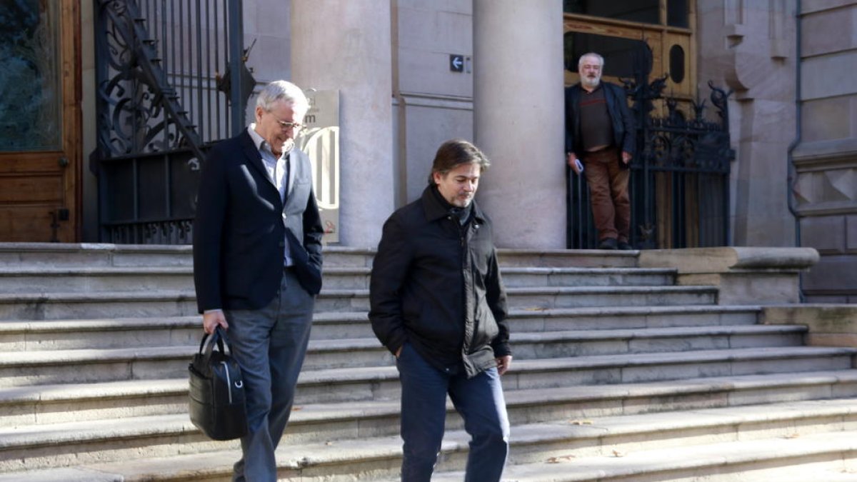 Imagen de archivo de Oriol Pujol junto a su abogado a las puertas de los juzgados