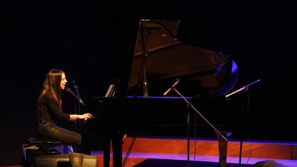 La cantante y pianista de Terrassa Gemma Humet, en el Espai Orfeó.