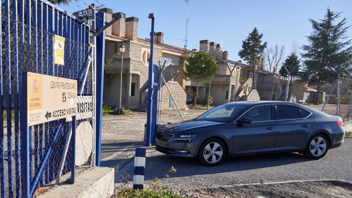 Iñaki Urdangarin retornó a la prisión de Brieva en este coche.