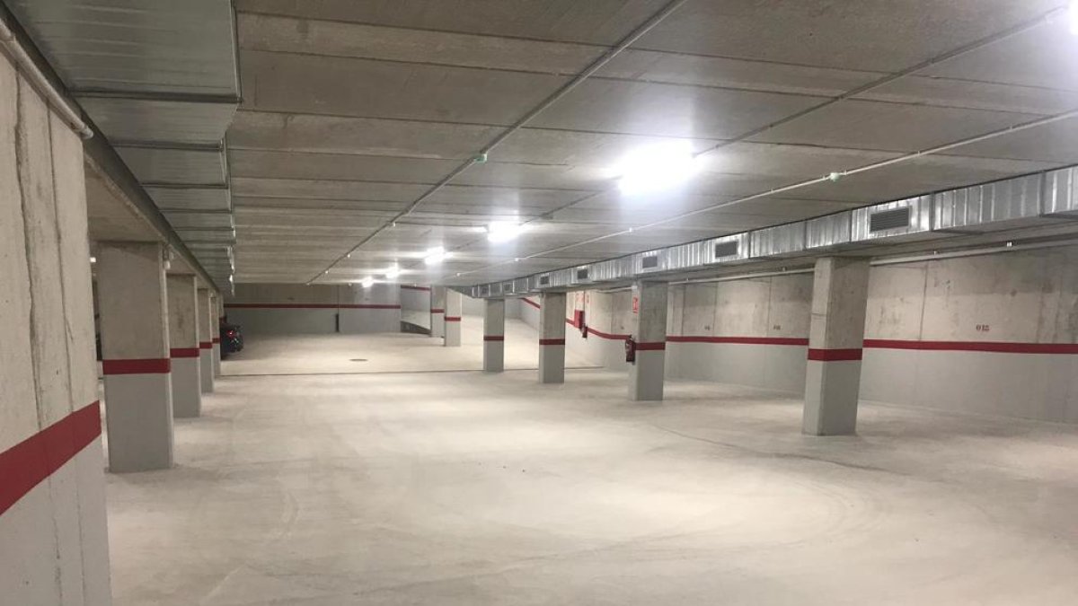 Imagen del interior del parking subterráneo de Arties. 
