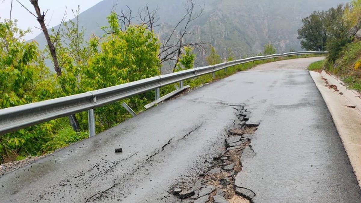 Projecten la reparació de l’accés a Peramea