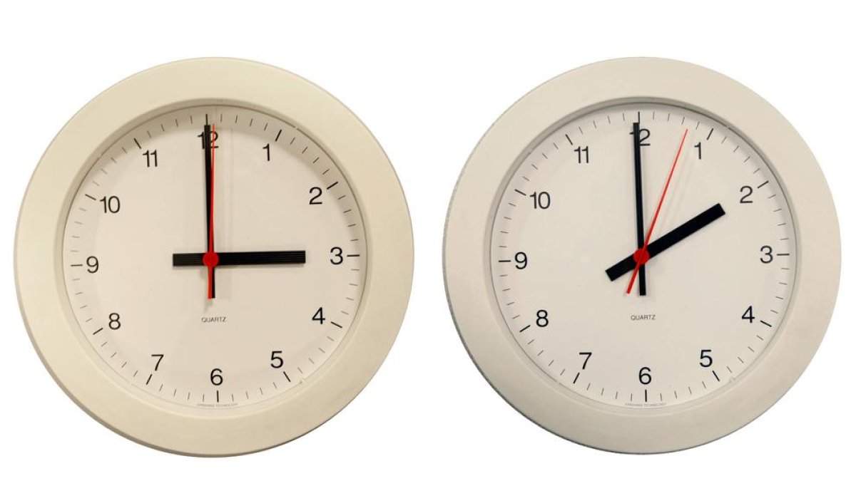 A las 03.00 horas los relojes volverán a marcar las 02.00 h. 