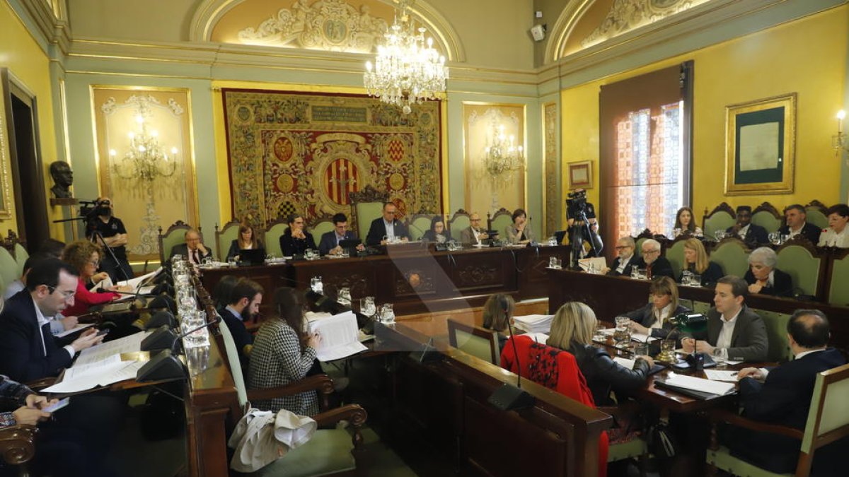 Una imagen del pleno de la Paeria correspondiente al mes de febrero, celebrado este viernes.