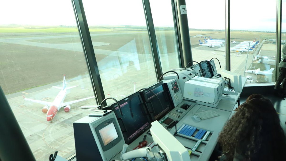 Vista des de la torre de control de l’aeroport d’Alguaire el mes de desembre passat.