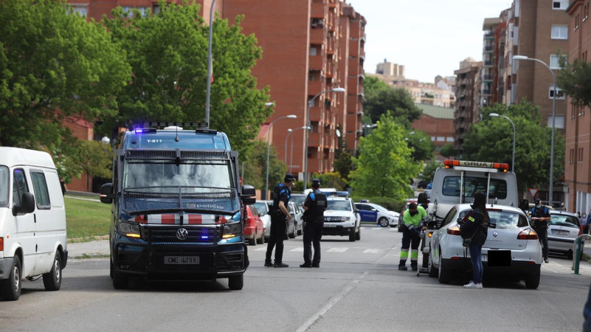 Desplegament policial el passat 10 de maig després del segon tiroteig a la Mariola.