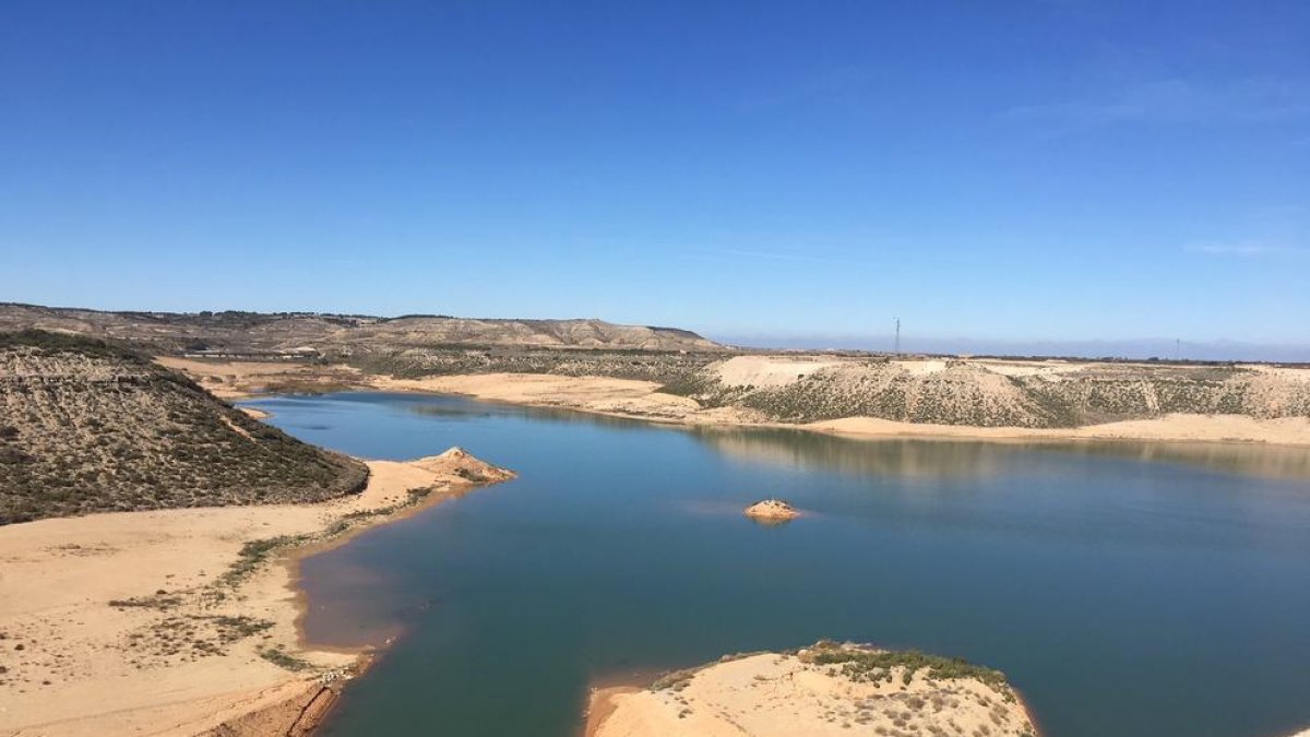 El pantà de Valdepatao, a Candasnos.