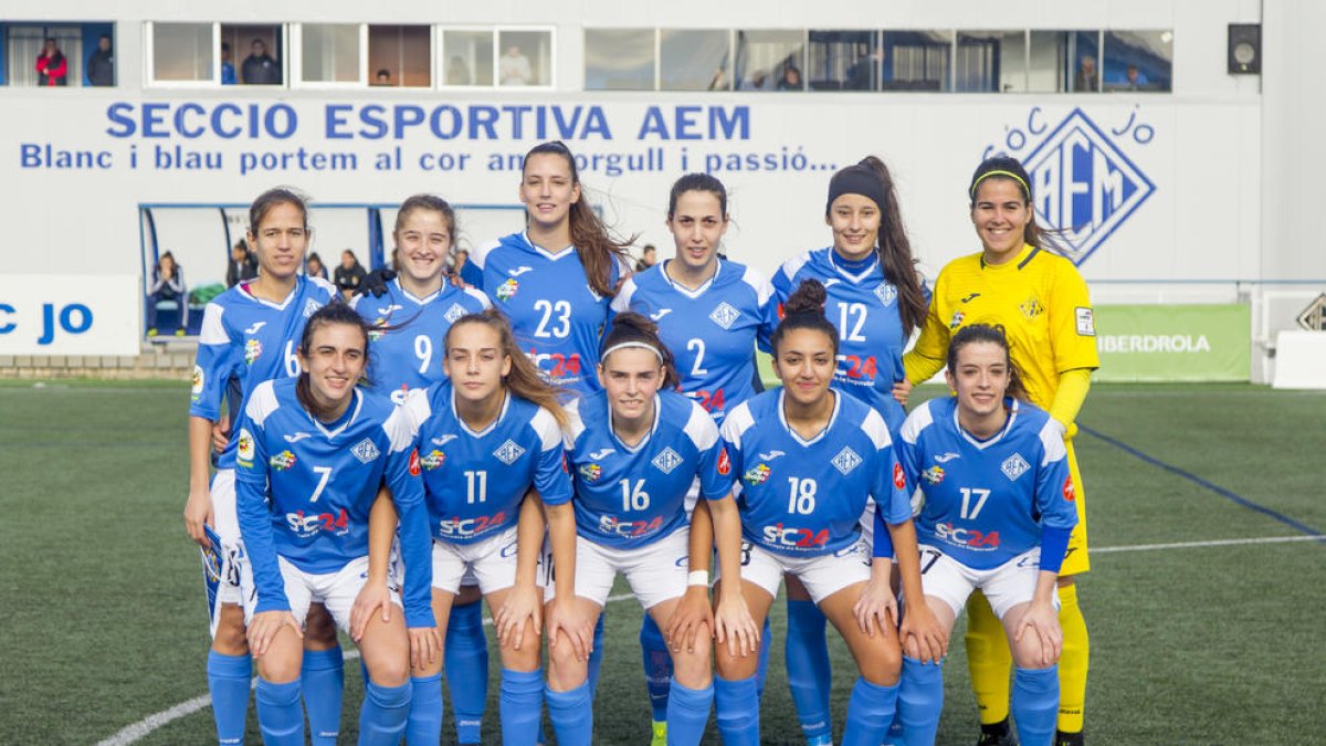 L’equip femení de l’AEM competeix aquesta temporada a la Segona divisió estatal.