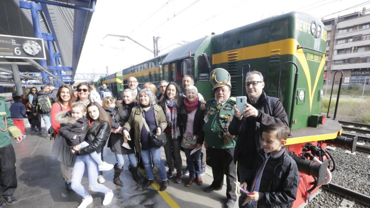 El Tren dels Llacs, que empezó la temporada el 20 de abril.