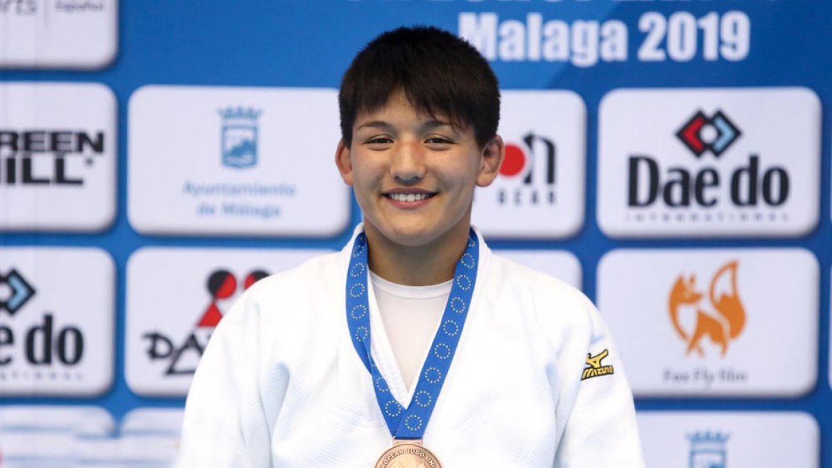 Ai Tsunoda, con la medalla de bronce conquistada.