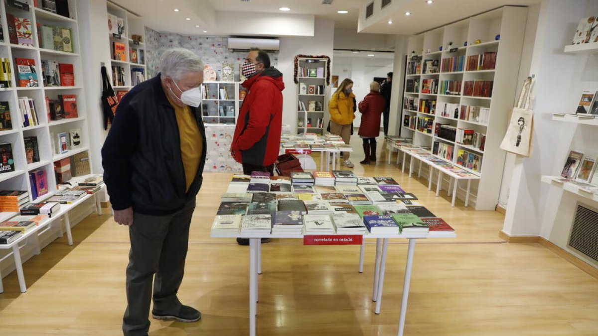 La nueva librería de Lleida ‘la irreductible’ se inauguró precisamente en sábado, el 12 de diciembre.