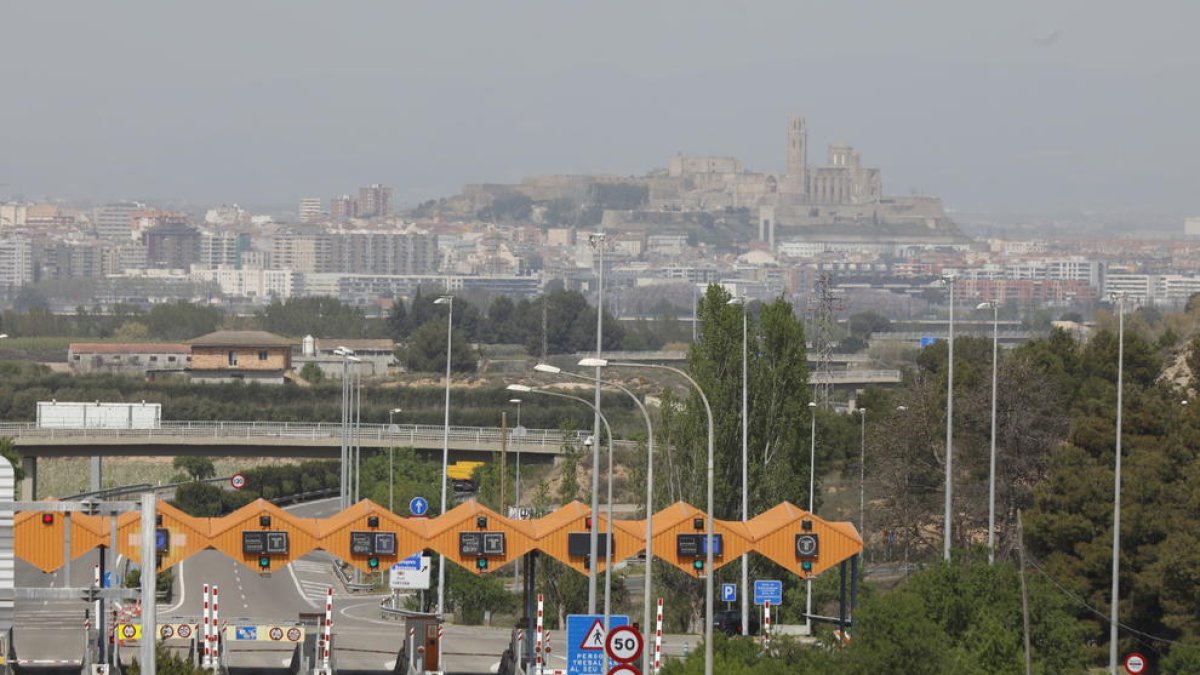 Imagen reciente del peaje de la AP-2 en Lleida. 