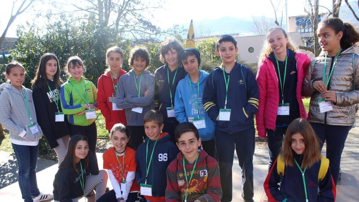Un grupo de alumnos de los que participaron en la Trobada.