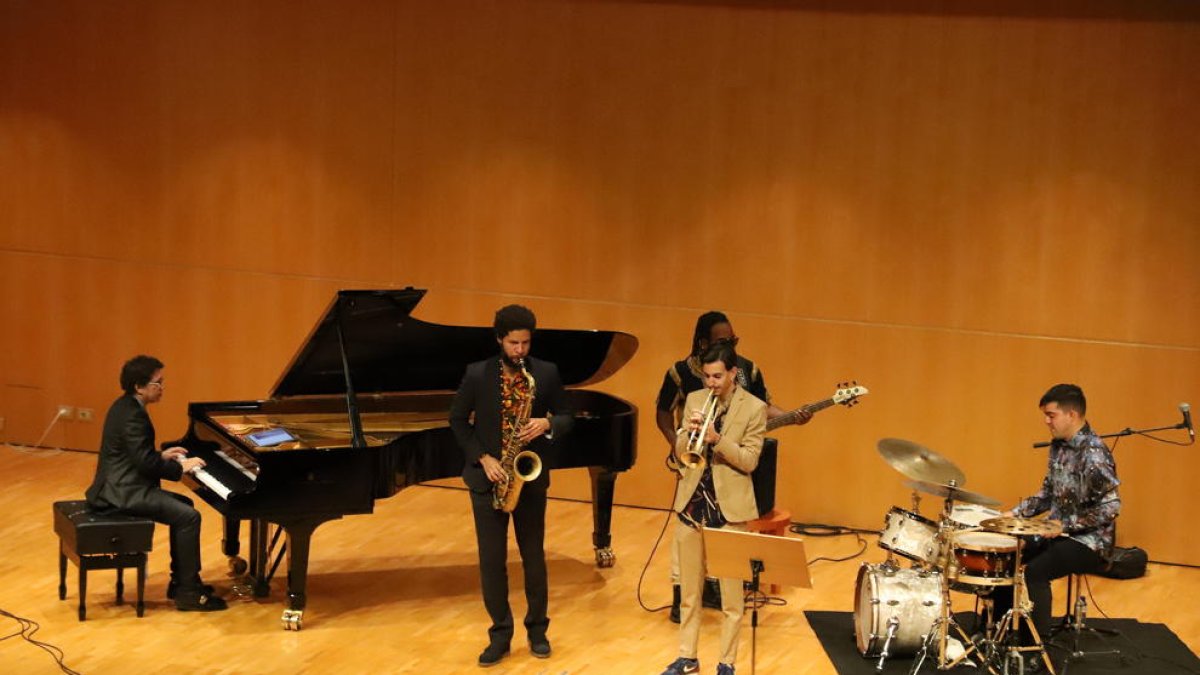 El grup cubà durant la seua actuació en el primer concert del 28 Jazz Tardor de Lleida.