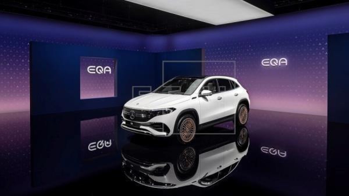 El nou elèctric de Mercedes-Benz, l'EQA, és un SUV compacte semblant al GLA i que està previst que arribi als concessionaris aquesta primavera