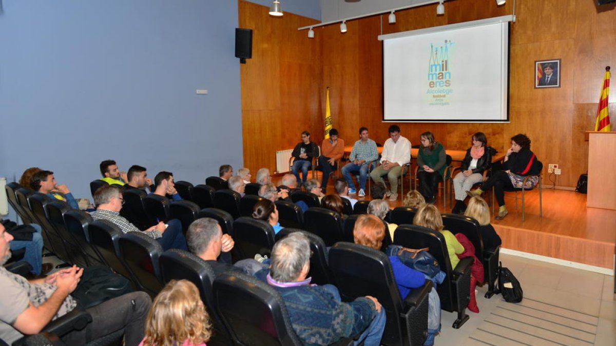La presentació del nou festival Mil Maneres, ahir a Alcoletge.