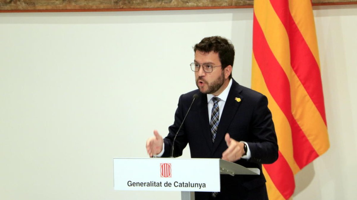 El president de la Generalitat, Pere Aragonès, en roda de premsa a la Sala Torres Garcia de Palau.