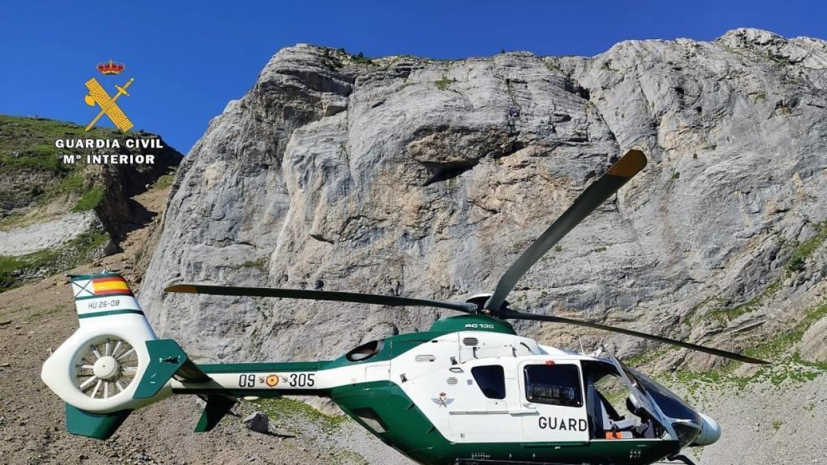 Un helicóptero de la Guardia Civil.