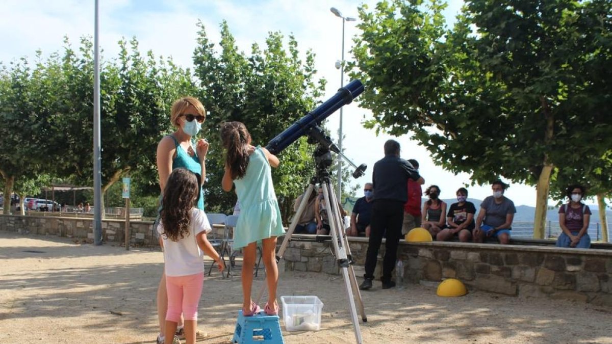 Observació solar amb telescopi, el cap de setmana passat al festival Starlight de Tiurana.