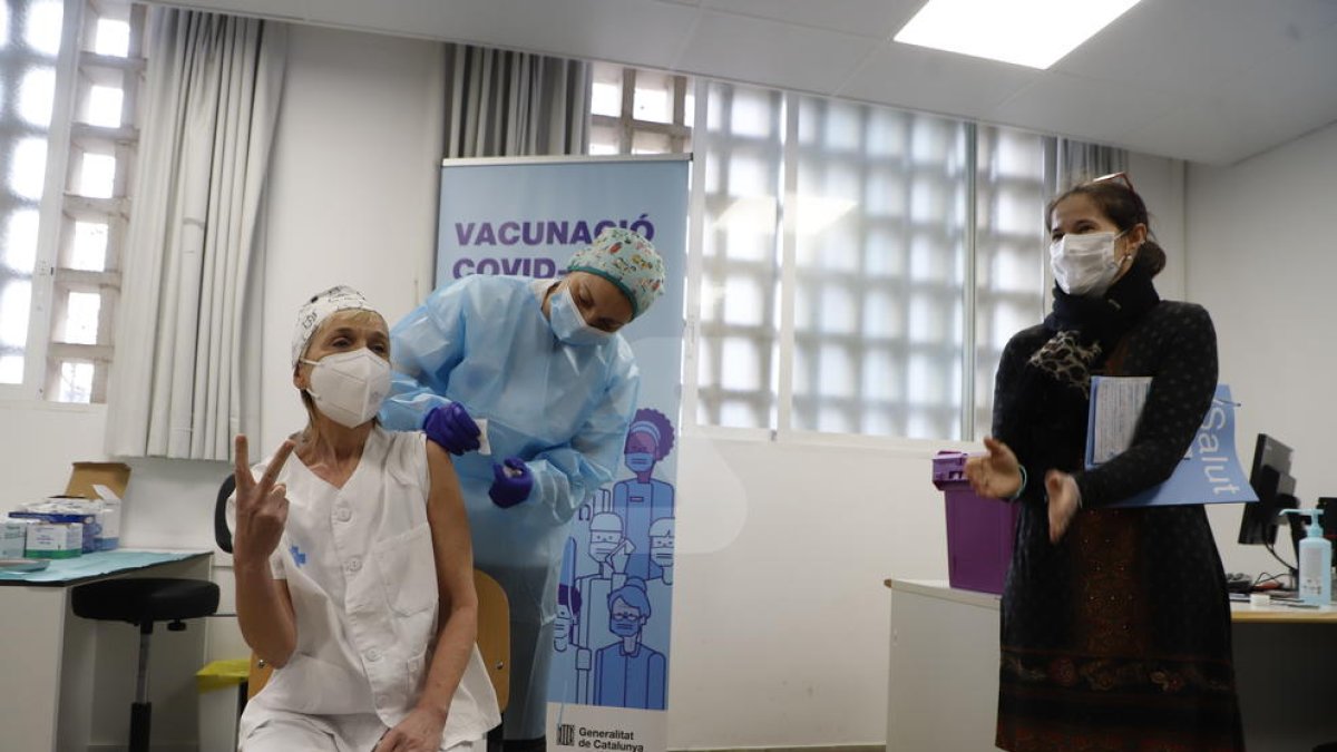 Farreny ha visitat el CAP Pardinyes-Balàfia en el primer dia de vacunació al centre.