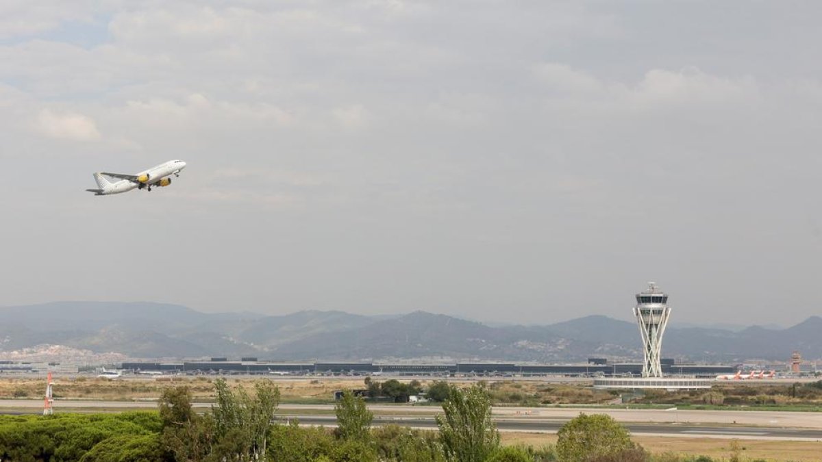 El projecte per ampliar el Prat i connectar els aeroports de Reus i Girona ascendia a 1.700 milions.