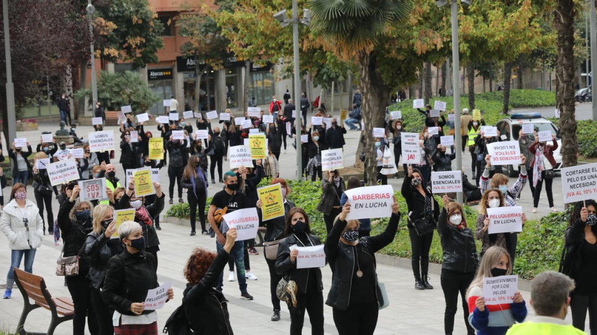 Protesta para pedir la bajada del IVA el pasado octubre en Lleida.