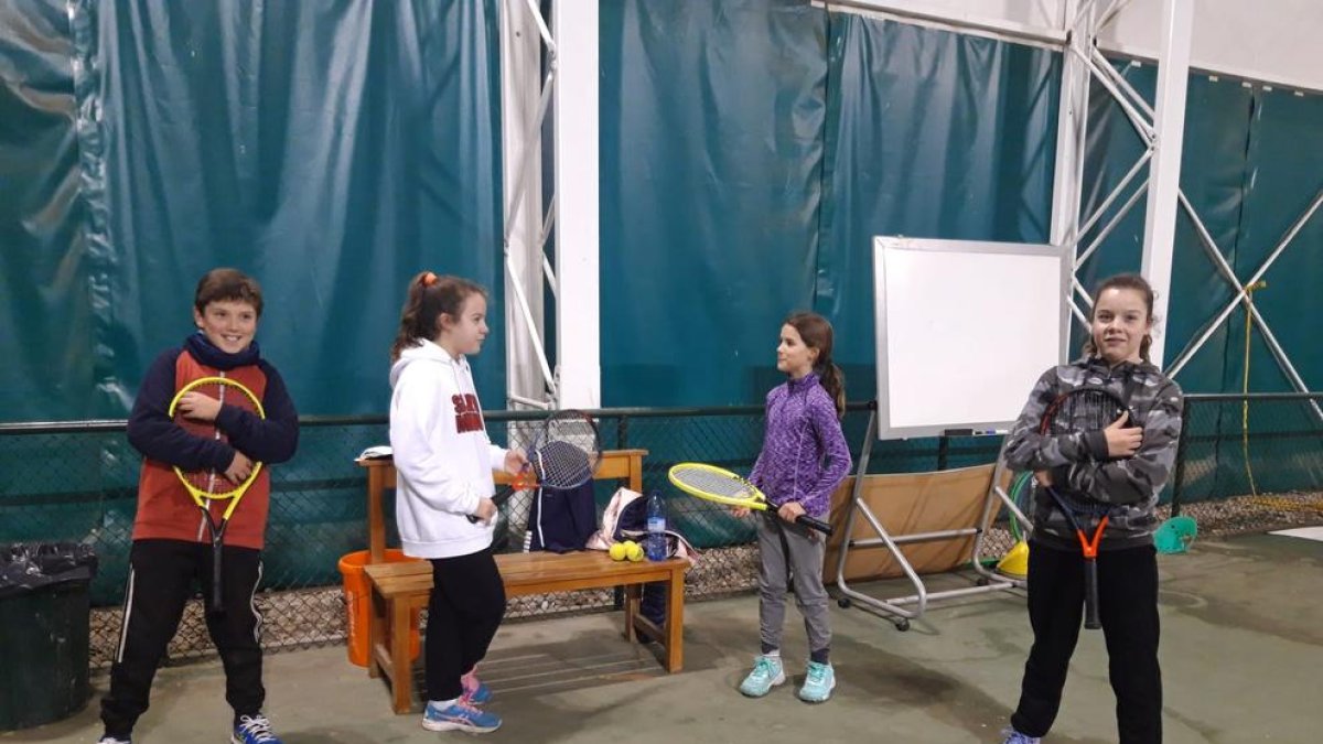 L'escola del CT Urgell s'entrena a les pistes de la Catalana