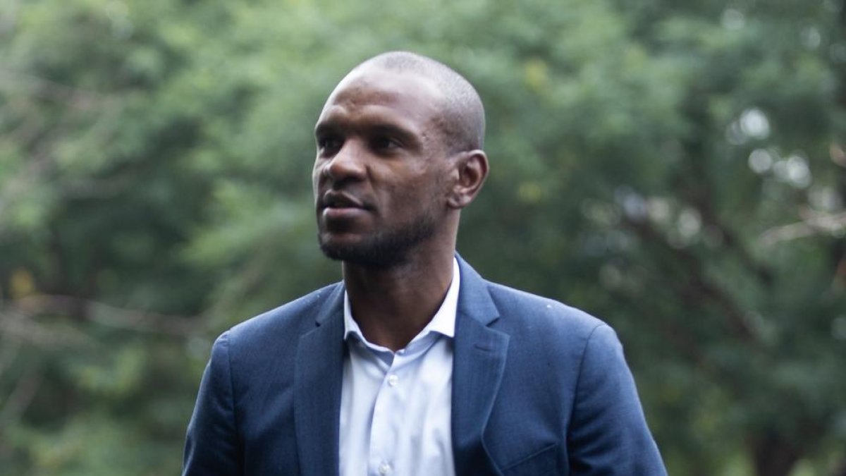 La dona d'Abidal anuncia que demanarà el divorci per infidelitat