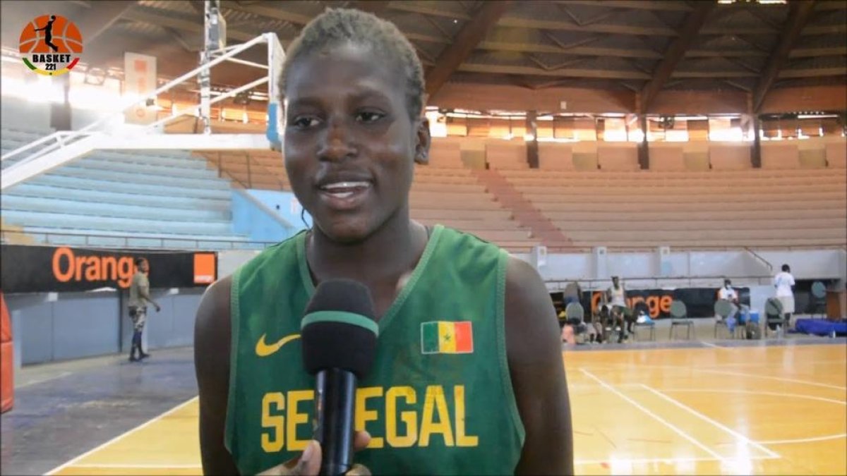 Marième Diop durante una entrevista con la selección senegalesa.