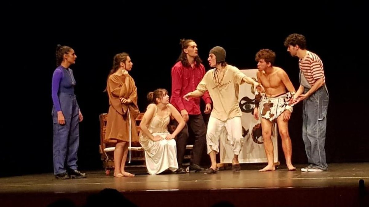 Los siete integrantes de InHabitants, durante una de las representaciones de ‘Tempo’.